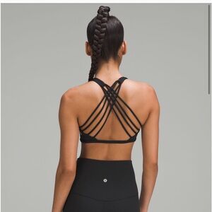 black lululemon free to be wild sports bra! size 2!